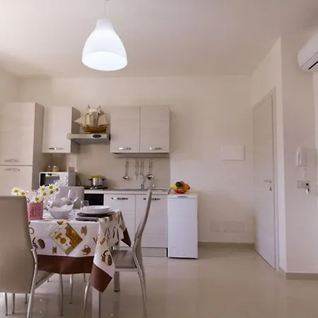 Mareblu アパート *